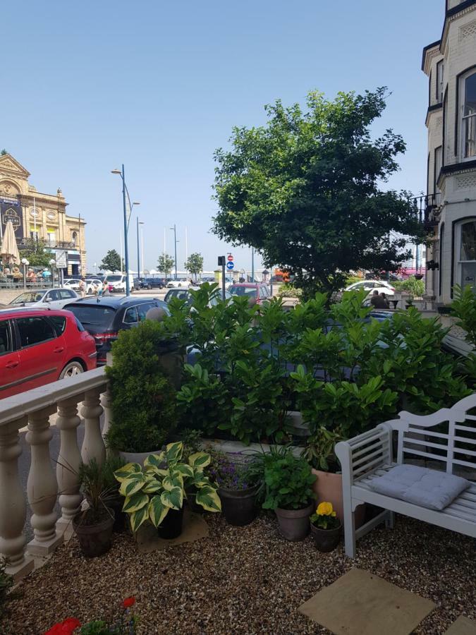 The Collingwood Guest House Great Yarmouth Eksteriør billede